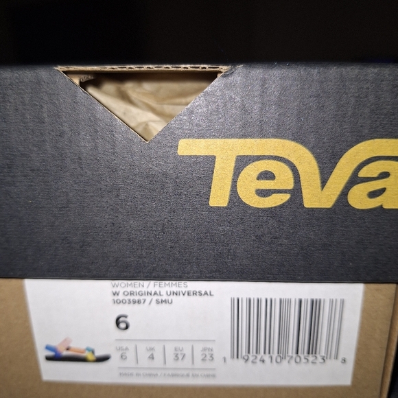 A pair of Teva Original Universal sandals with multicolored straps. NWT - Picture 8 of 9